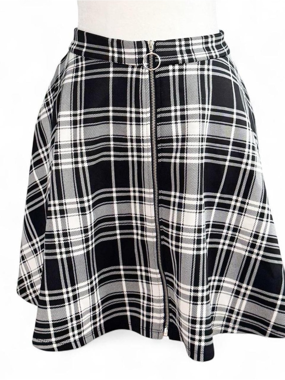 Hot Topic Black White Plaid Skater Skirt XL O-Ring Zip Front Goth Punk